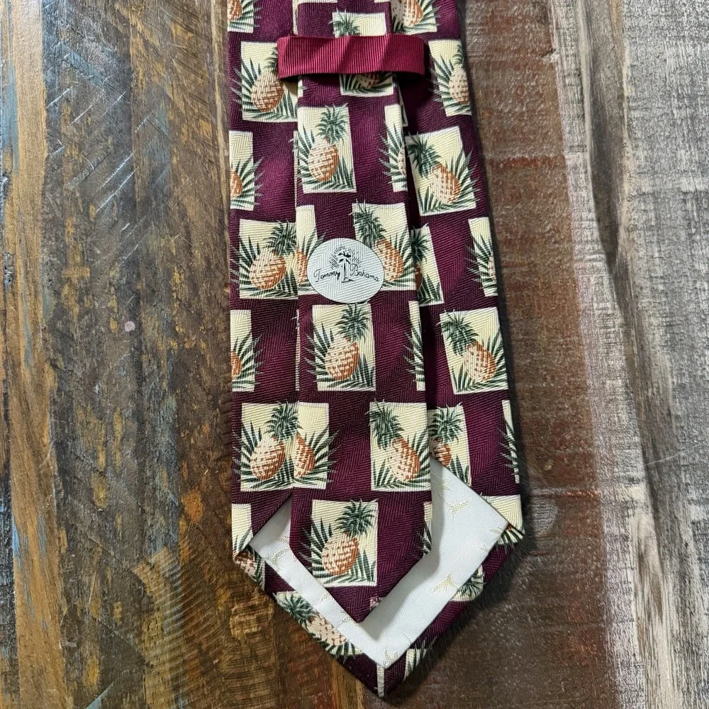 Tommy‎ Bahama 100% Silk Pineapple Square Necktie Maroon